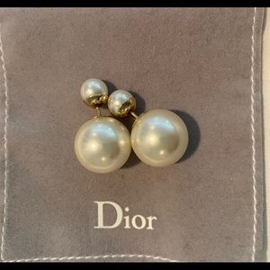 Christian Dior Pearl Mise en Dior earrings